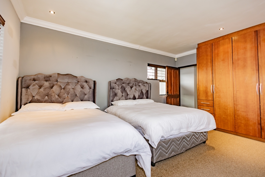 5 Bedroom Property for Sale in Haasendal Western Cape